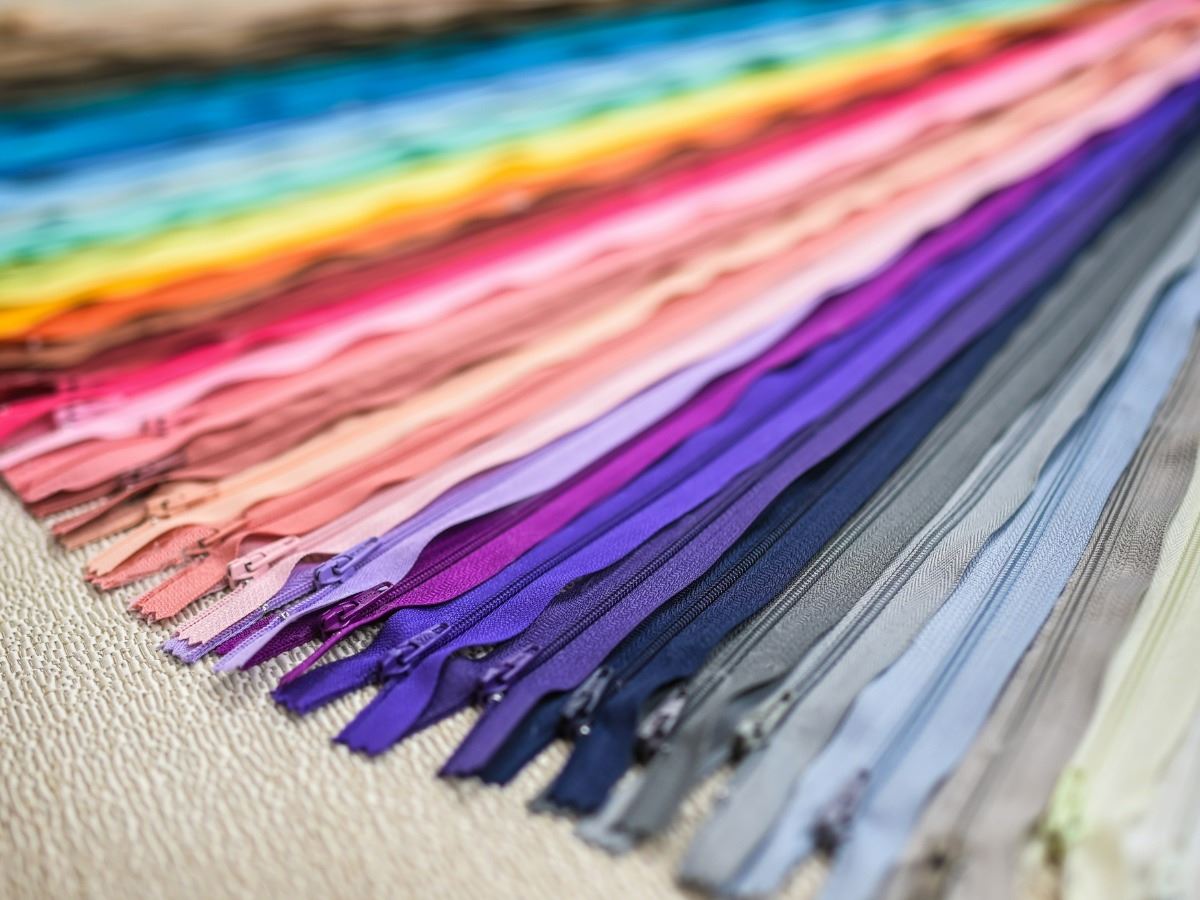 Zips